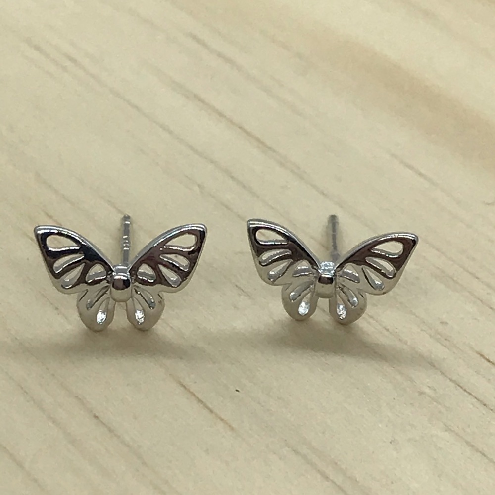 Sterling Silver 925 Butterfly 🦋 Stud Earrings - Picture 2 of 4